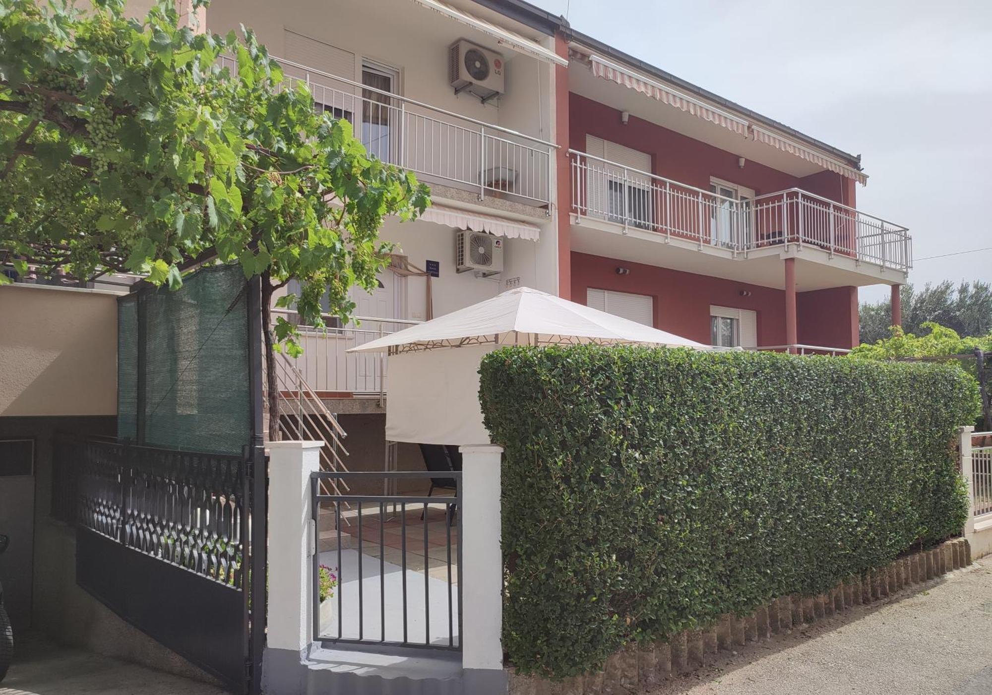 Angelina Apartman Kaštela 外观 照片
